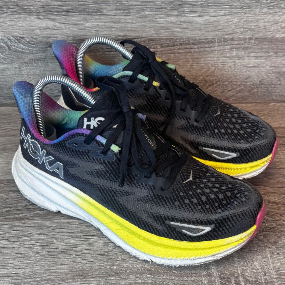 Hoka Clifton 9 Running Shoes Womens 9B Rainbow 1127896 BAAB Sneakers Yoga FLAWS!